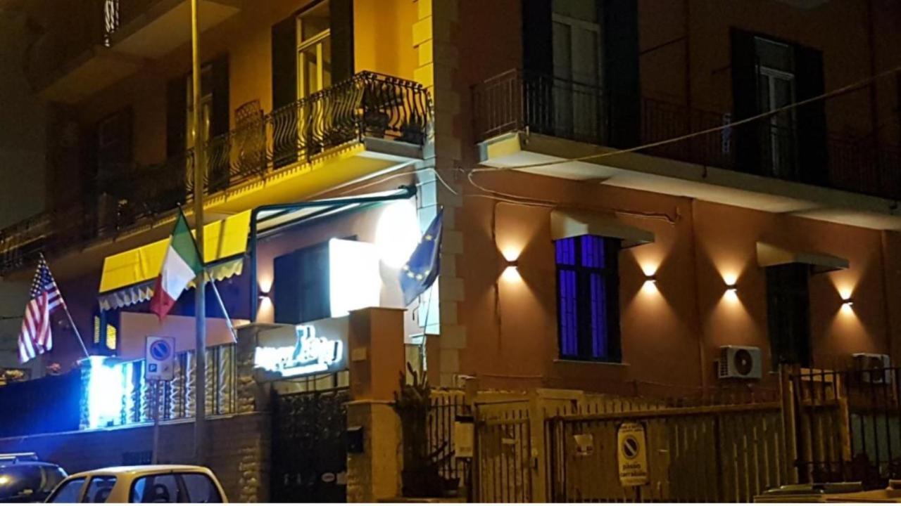 Hotel Taromy Napoli Esterno foto